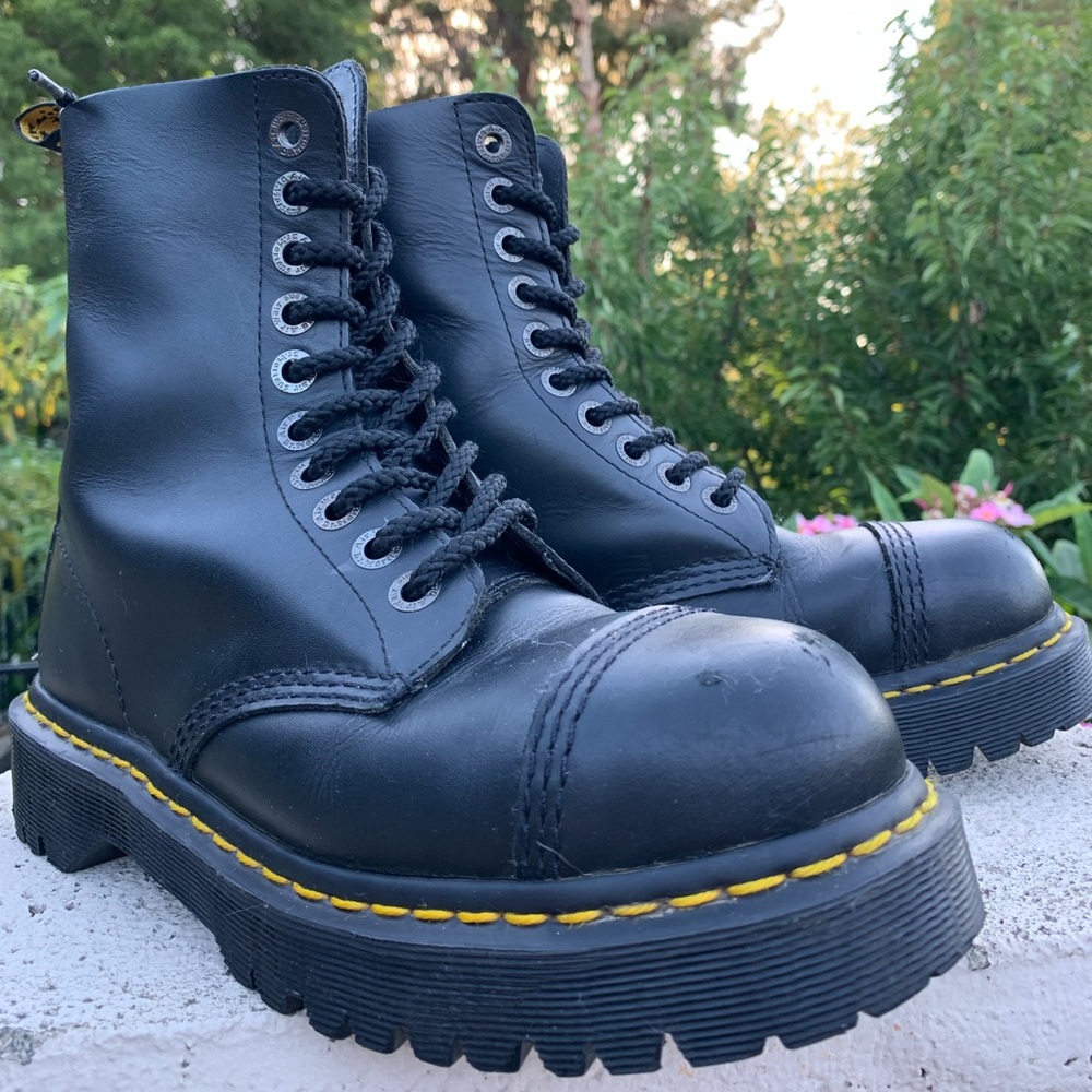 Steel toe Dr.Martens BEX sole